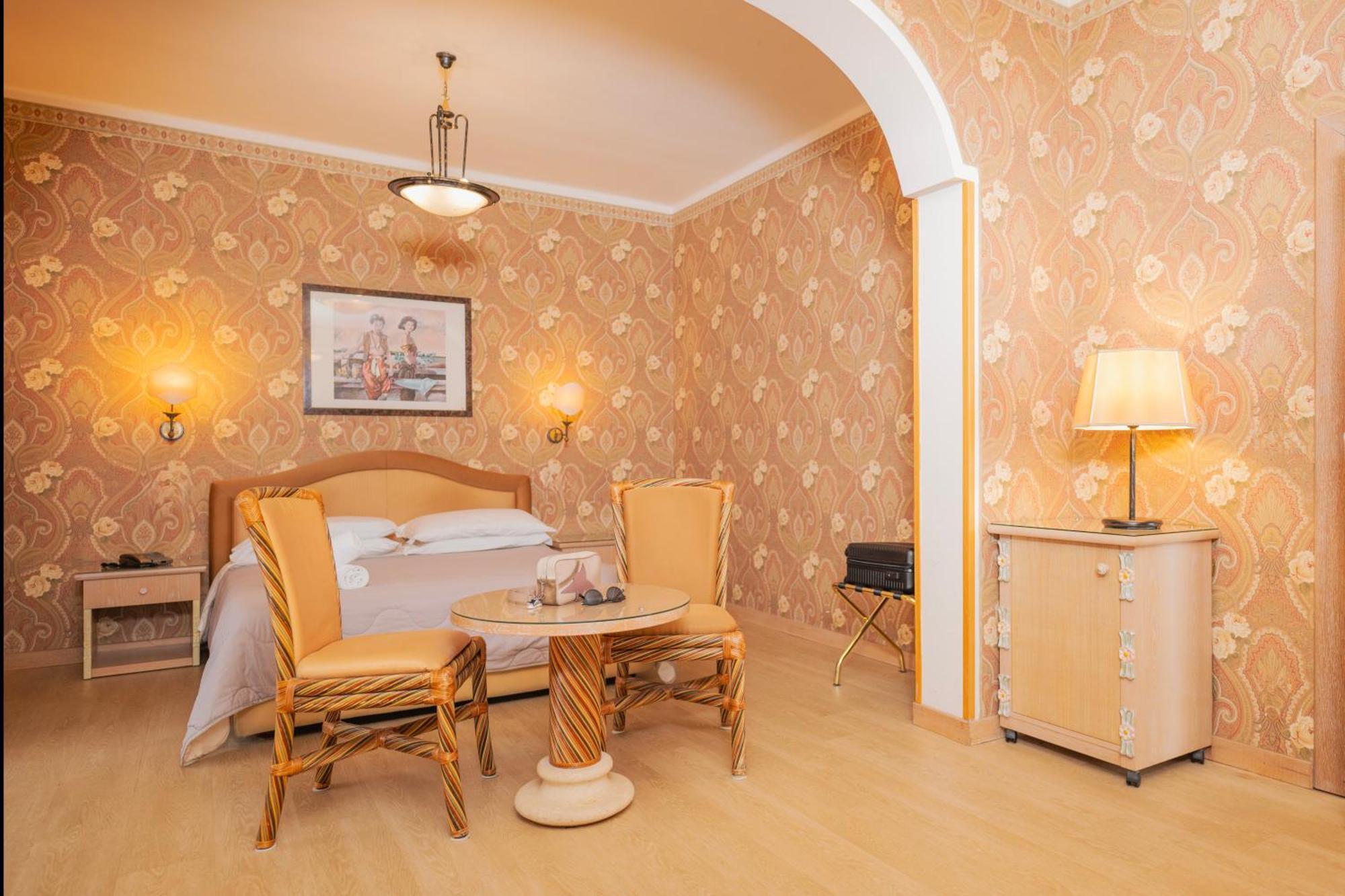 Hotel Promenade Montesilvano Marina Buitenkant foto